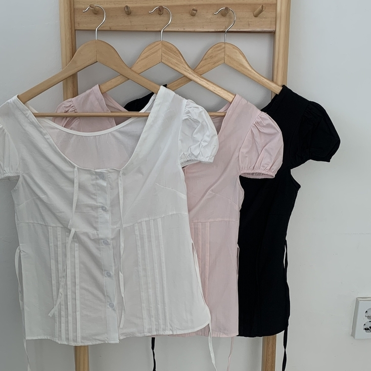 シャーリングパフ半袖ブラウス