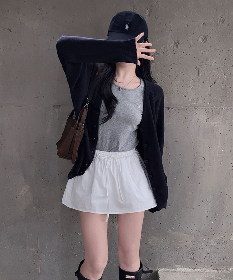 여름내내 교복 반팔티 보장온유MADE 도브 팬던트 라운드넥 스탠다드핏 베이직 반팔티