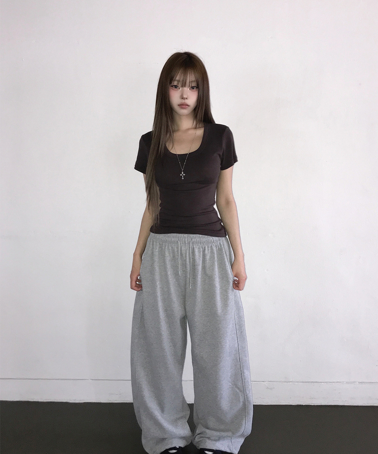 Uネックスリム半袖Tシャツ(6color) BROWN