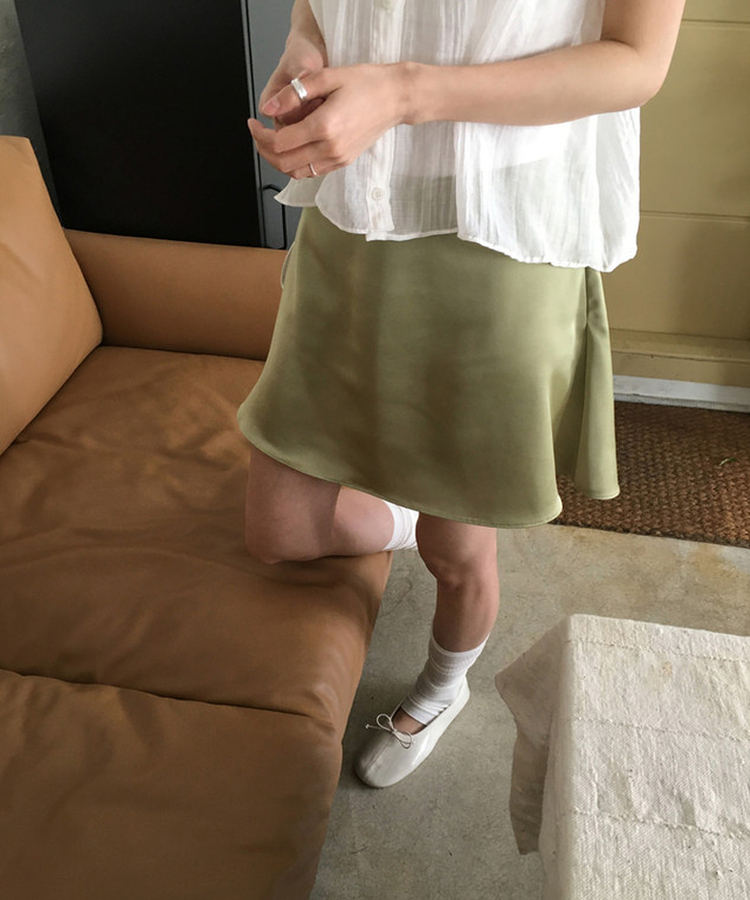 サテンミニフレアスカート OLIVE