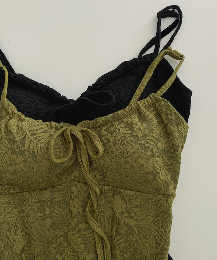 【カップ付き】フラワーキャミソールワンピース