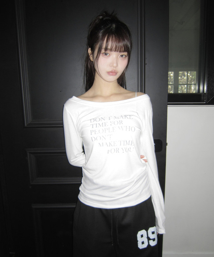 レタリングシースルーオフショルダー長袖Tシャツ IVORY