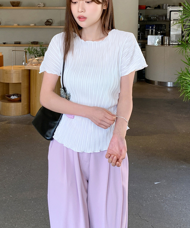 プリーツシャーリング半袖Tシャツ IVORY