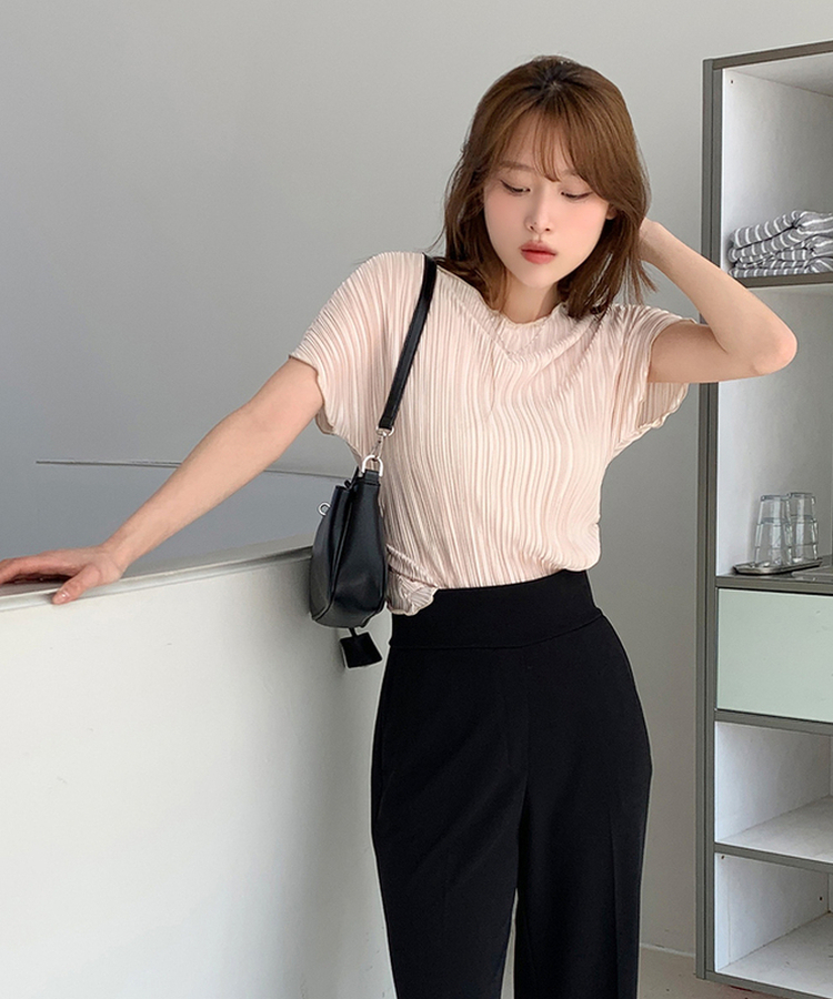 プリーツシャーリング半袖Tシャツ BEIGE