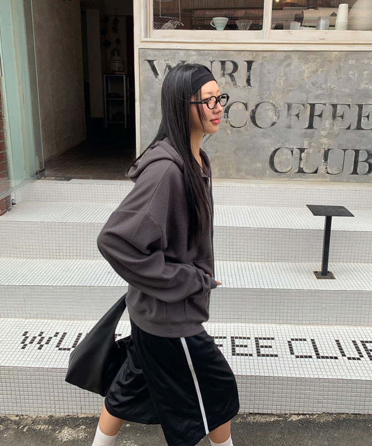 レタリングナイロントラックラインパンツ BLACK