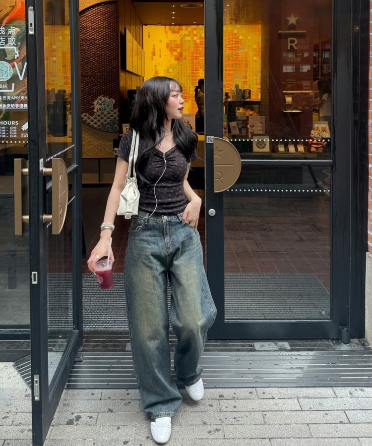 チェリーシャーリング半袖Tシャツ BLACK