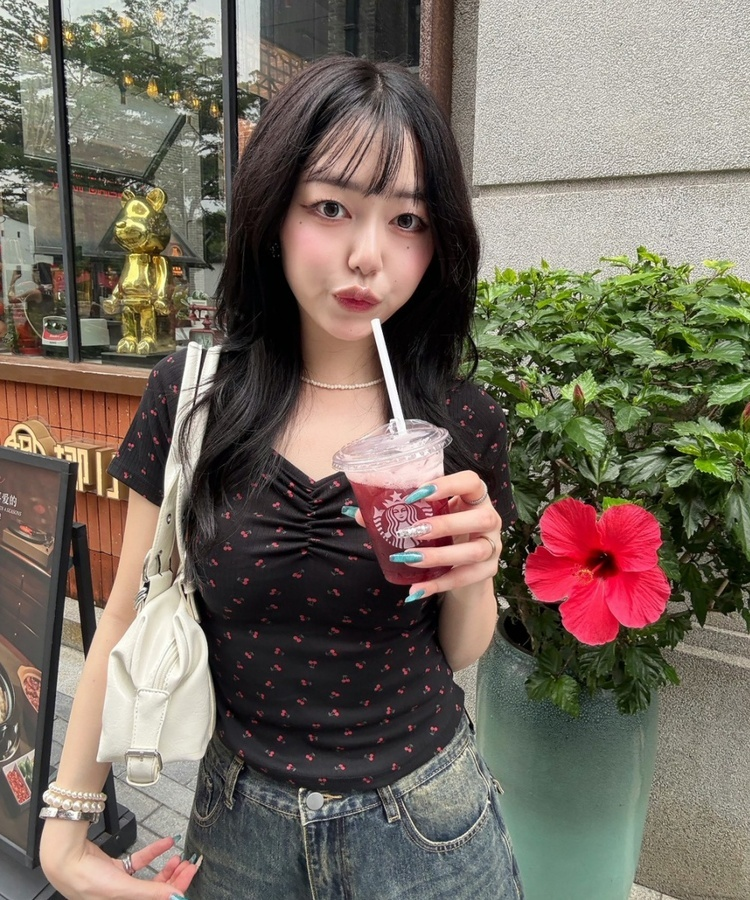 チェリーシャーリング半袖Tシャツ BLACK