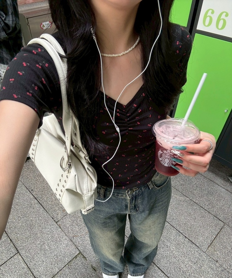 チェリーシャーリング半袖Tシャツ BLACK