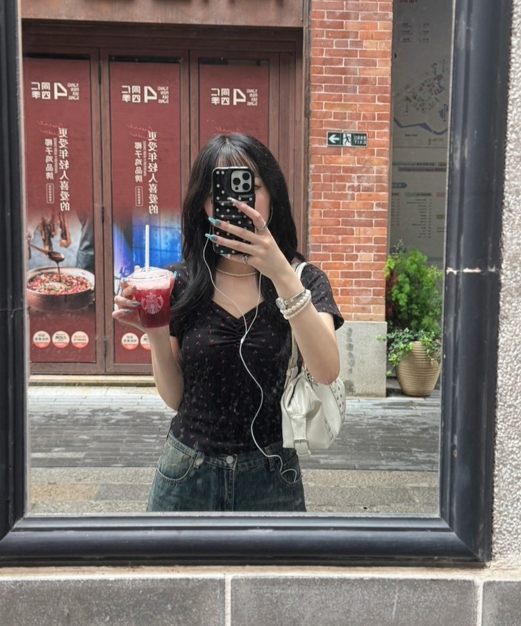 チェリーシャーリング半袖Tシャツ BLACK