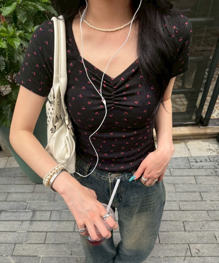 チェリーシャーリング半袖Tシャツ BLACK