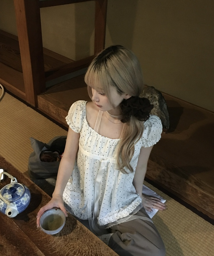 【タイ付き】ドットリボンパフブラウス WHITE
