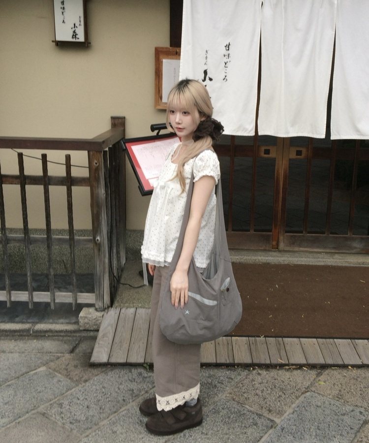 【タイ付き】ドットリボンパフブラウス WHITE