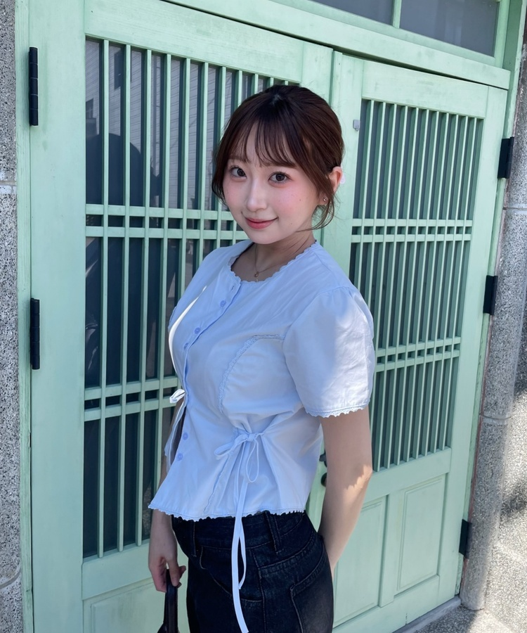 레이스 리본 블라우스 소라