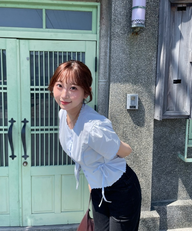 레이스 리본 블라우스 소라