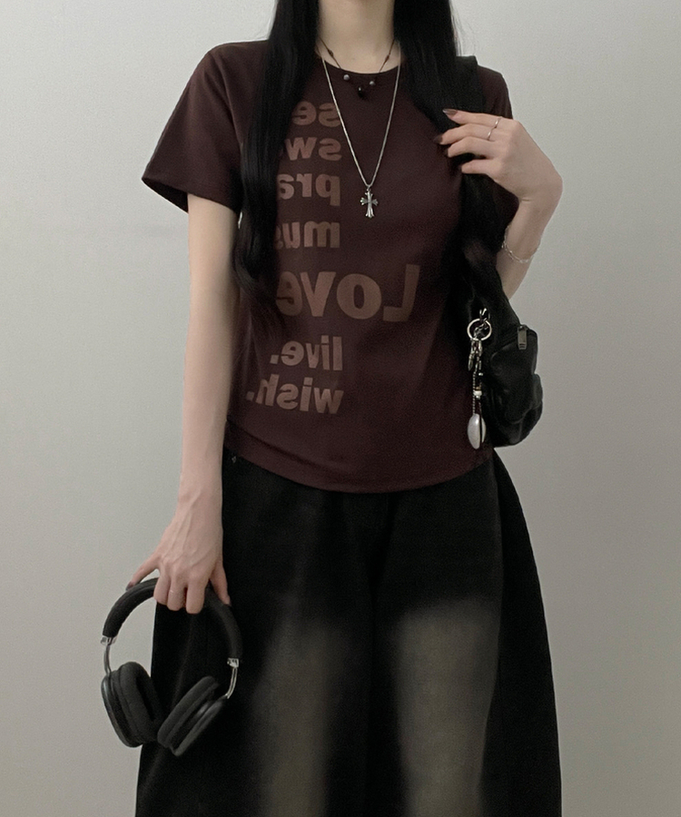 プリントセミクロップ半袖Tシャツ BROWN