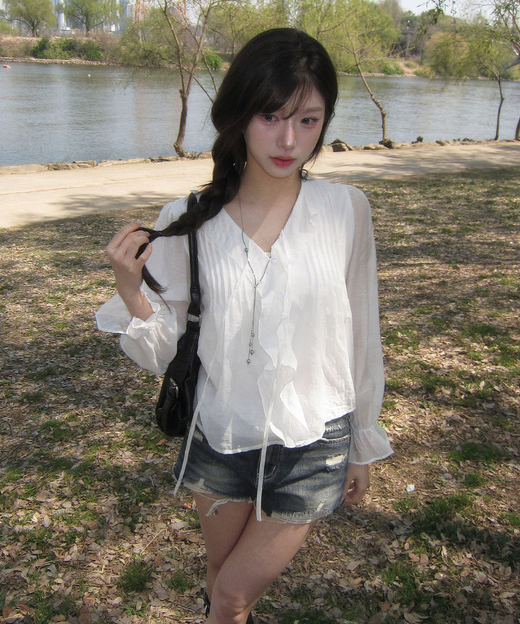 シャーリングパフリボンブラウス WHITE