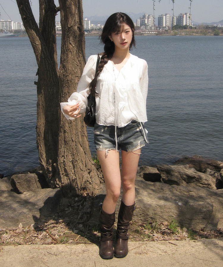 シャーリングパフリボンブラウス WHITE