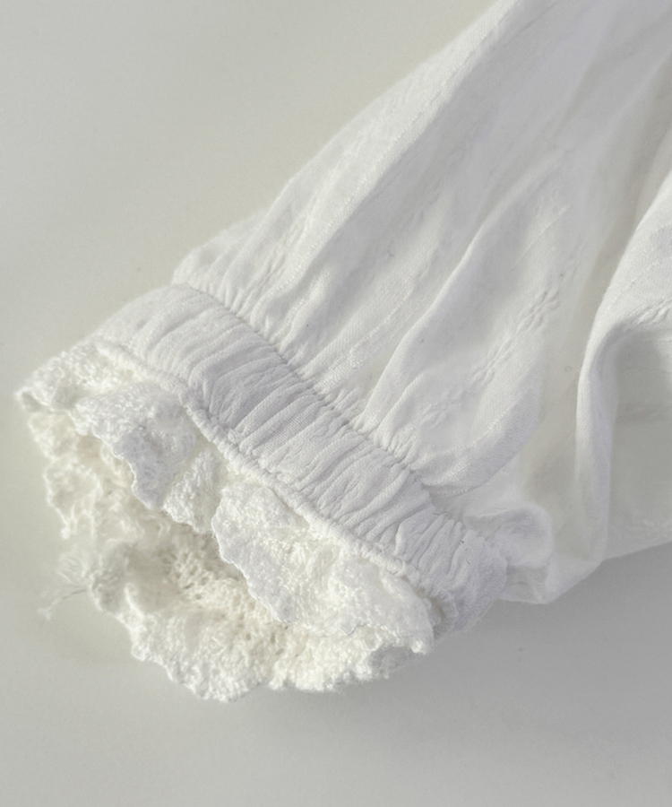 レースパフフリル長袖ブラウス