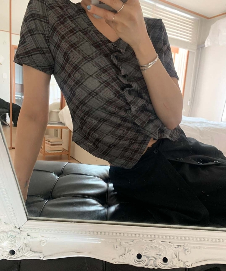 シャーリングフリルチェック半袖Tシャツ CHARCOAL