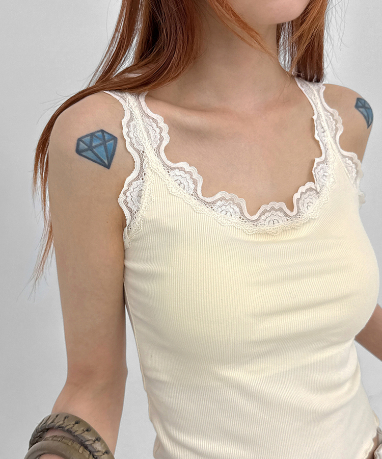 【カップ付き】レースクロップフリルキャミソール CREAM