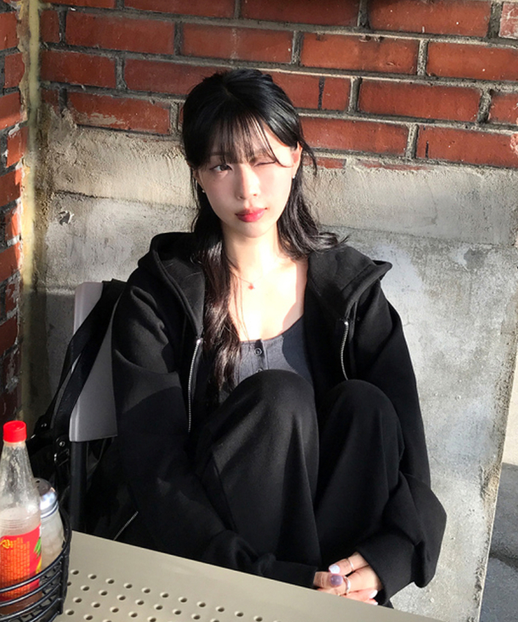 シンプルボタンストラップキャミソール CHARCOAL