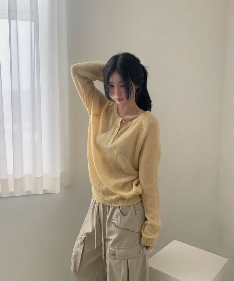 ボタンラウンドニット(9color) YELLOW