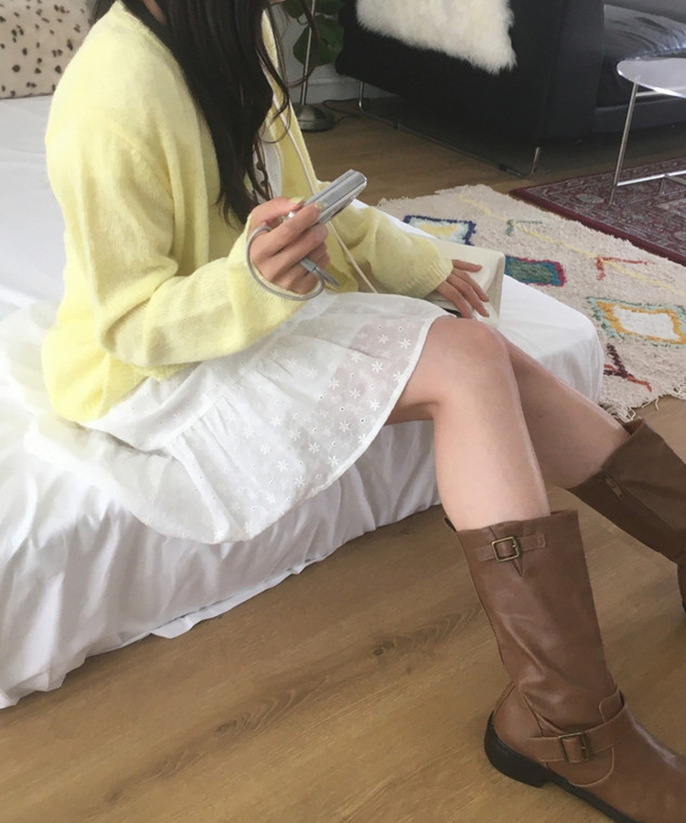 パフフラワーパンチングミディワンピース WHITE