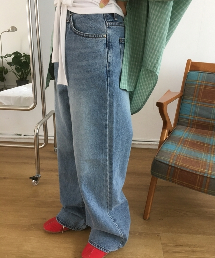 クラシックセミストレートデニムパンツ BLUE