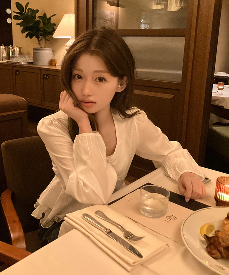 フェミニンフリルブラウス WHITE