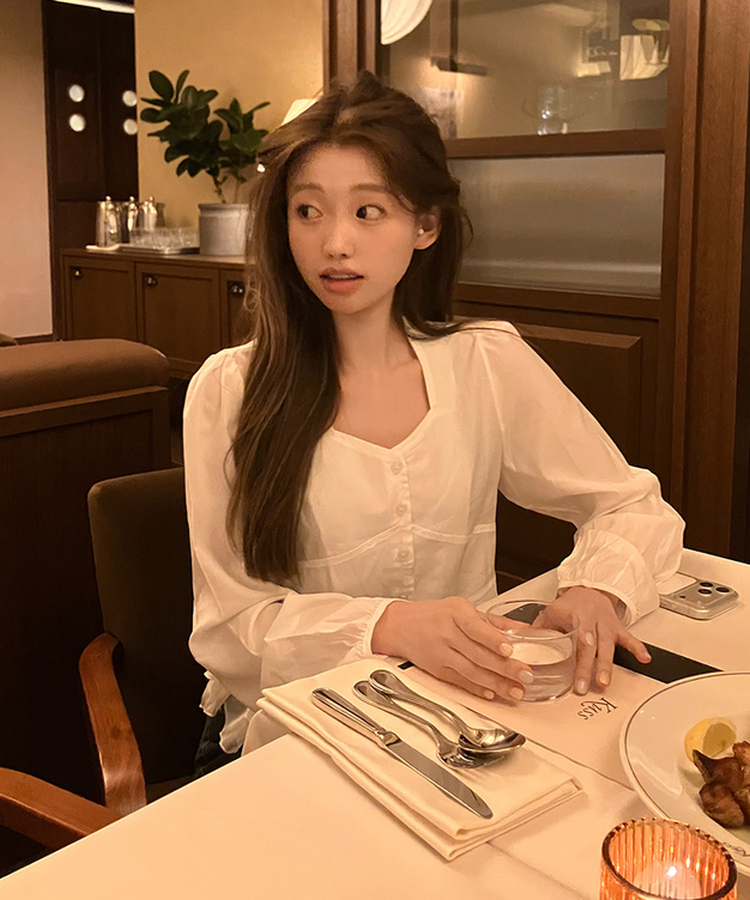 フェミニンフリルブラウス WHITE