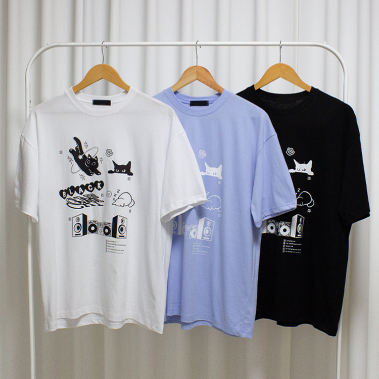 黒猫レタープリント半袖Tシャツ