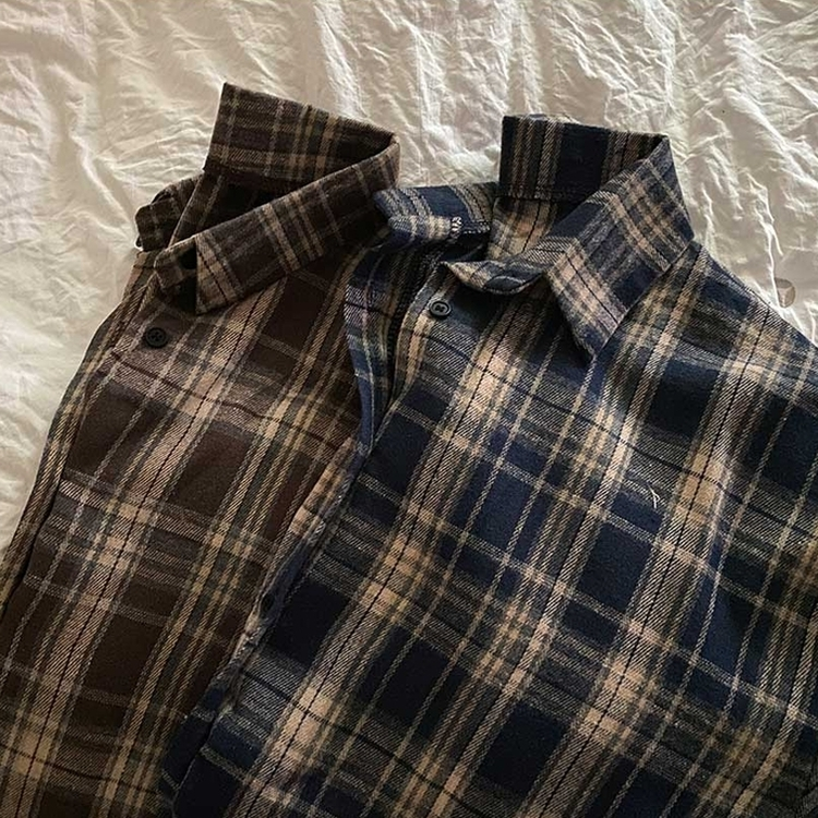 カジュアルチェックシャツ