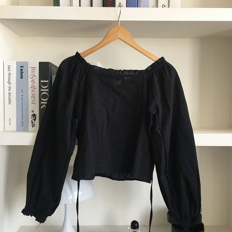 フリルオフショルダーブラウス