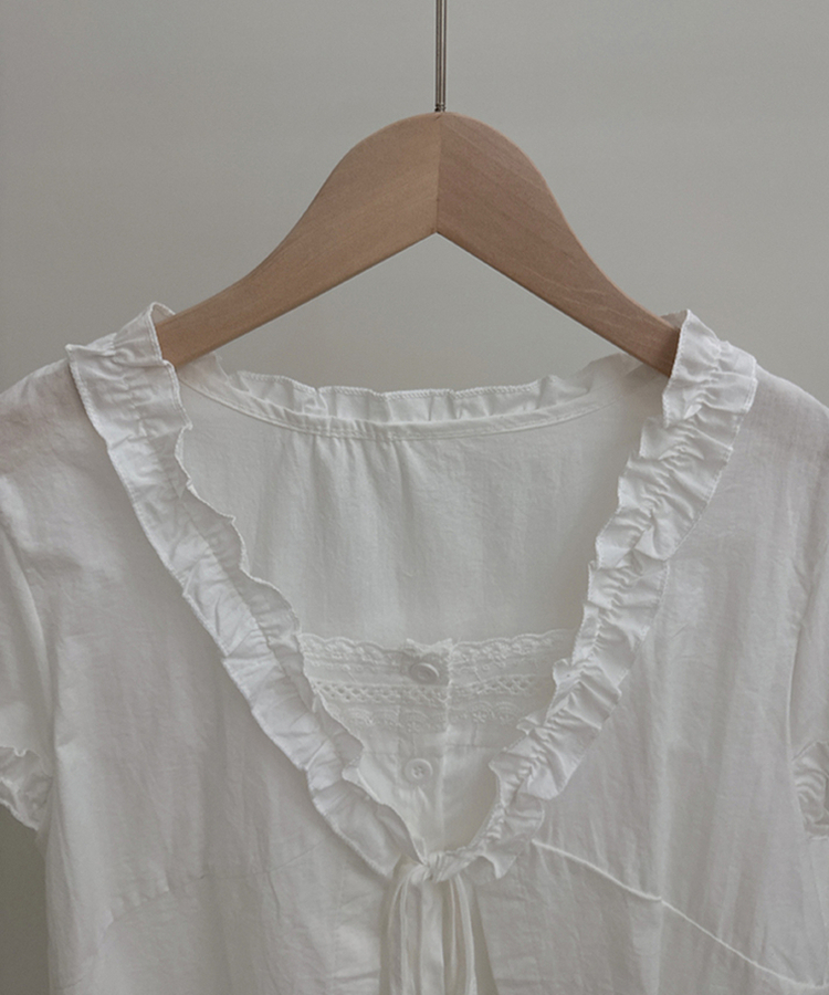 キャンディフリルリボンレイヤードブラウス