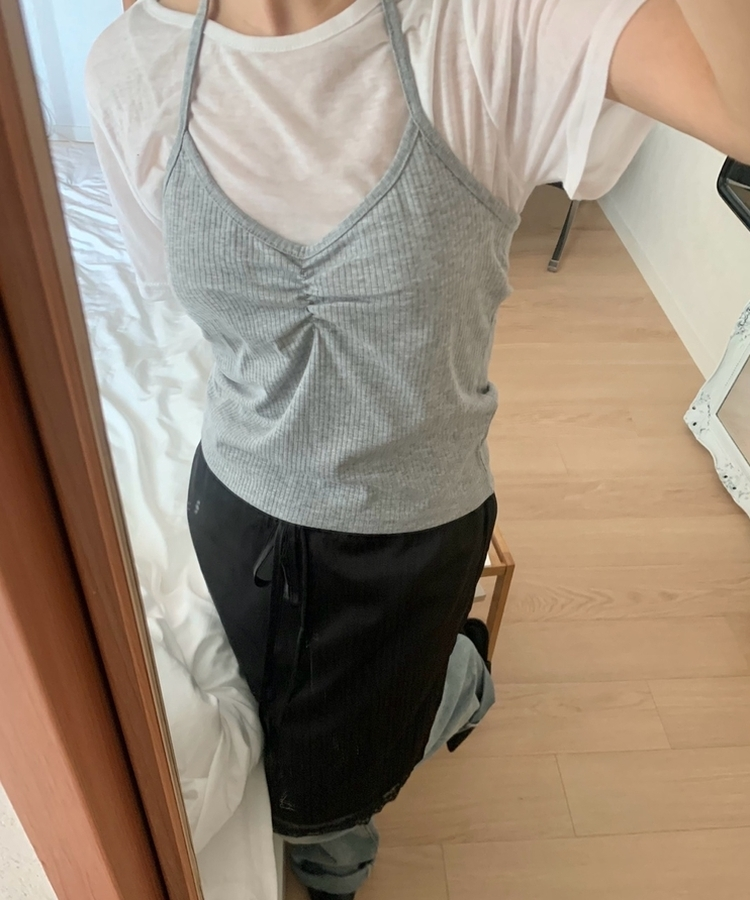 【SET】ホルターネックVキャミソール＋半袖Tシャツ IVORY