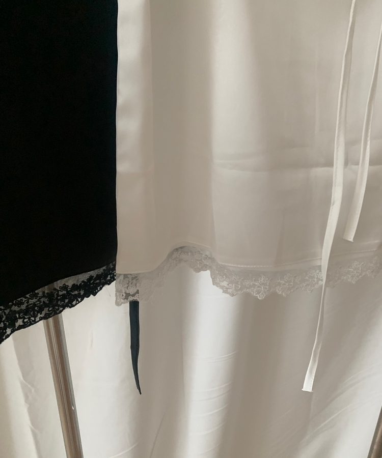 シルクミディレーススカート