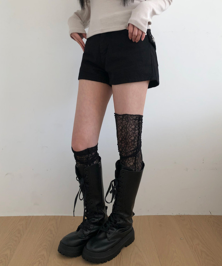アイレットスタッズショートパンツ BLACK