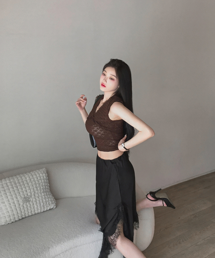 レースシルキーアンバランススカート BLACK