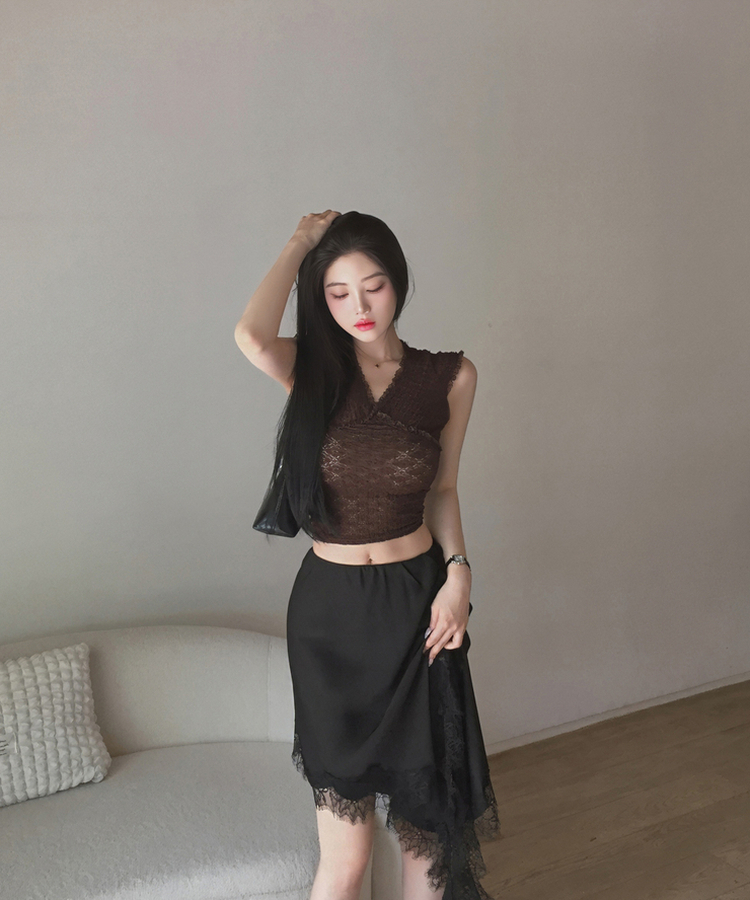 レースシルキーアンバランススカート BLACK
