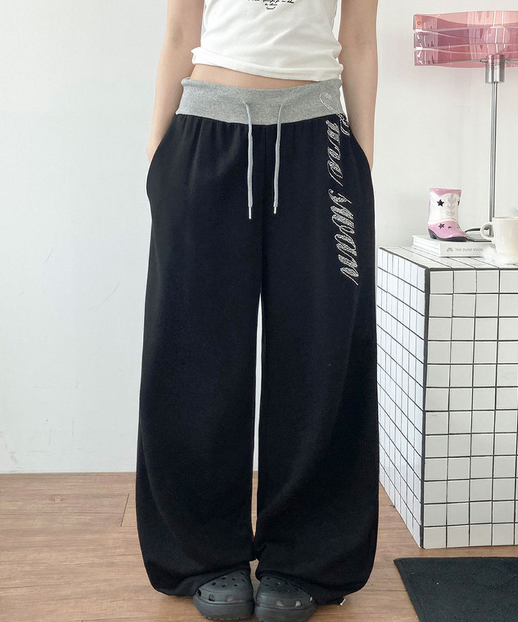 ビーズレタリングワトレーニングパンツ BLACK