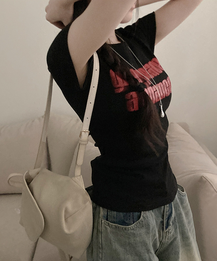 피스 레터링 옆셔링 허리잘록 반팔 티셔츠 블랙