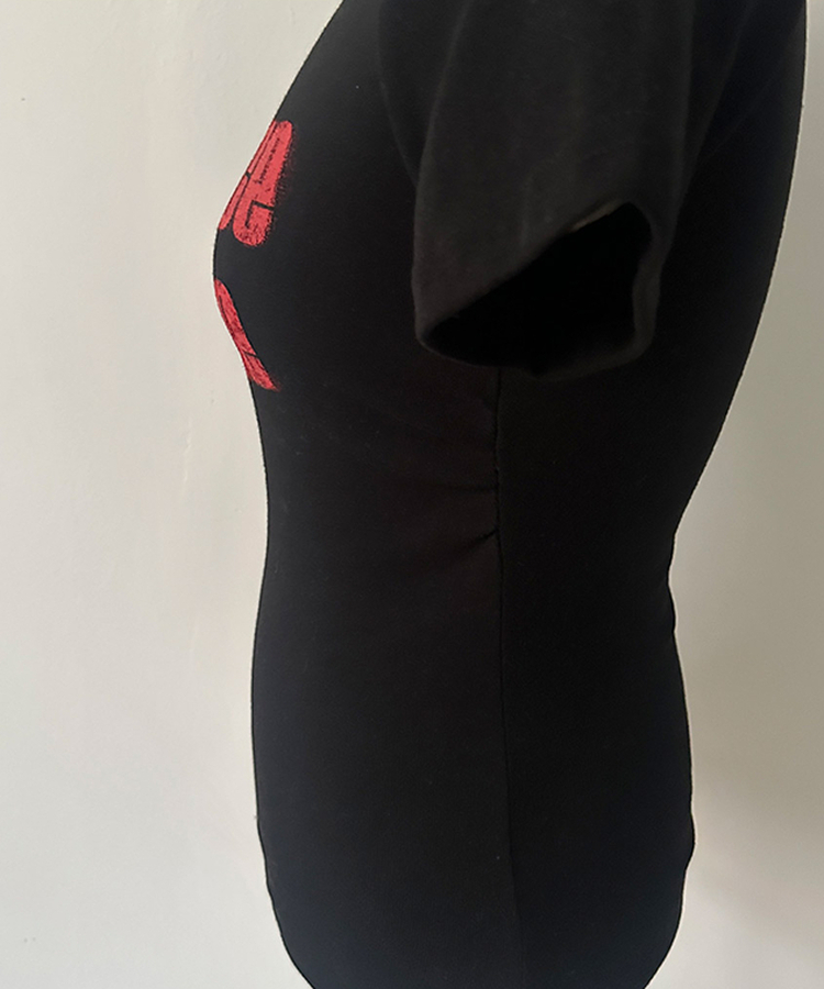 피스 레터링 옆셔링 허리잘록 반팔 티셔츠