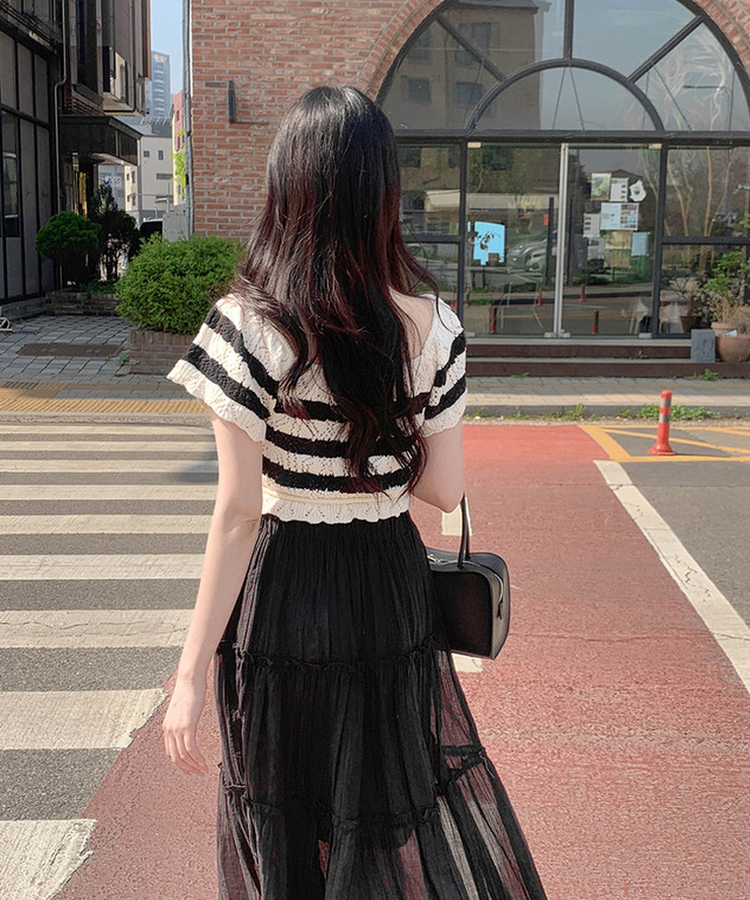 スクエアパンチング半袖ニット STRIPE