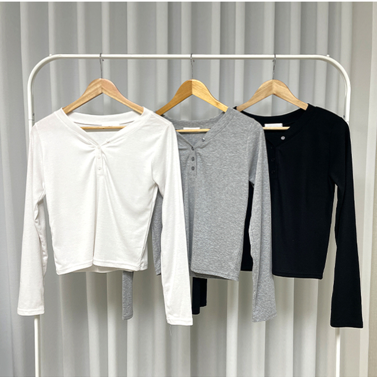 Vネックボタン長袖Tシャツ