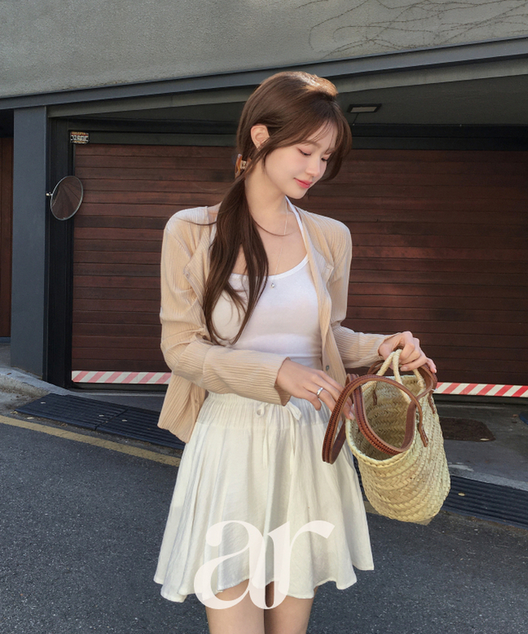 (軽く羽織りやすい／華奢フィット)   プリーツ スリム ボタン 長袖 カーディガン   BEIGE