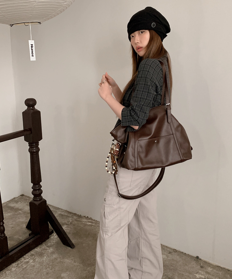 【キーリング付き】ビンテージレザーショルダーバッグ BROWN