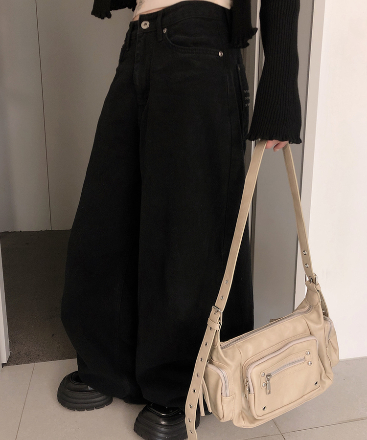 レザーアイレットベルトショルダーバッグ BEIGE