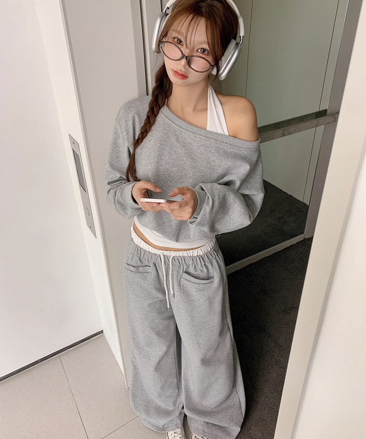 tiny tan バックプリント　トレーナー上下セット　グレー　ジョガーパンツ SET】ホルターキャミ オフショルトレーナー ワイドロングパンツ