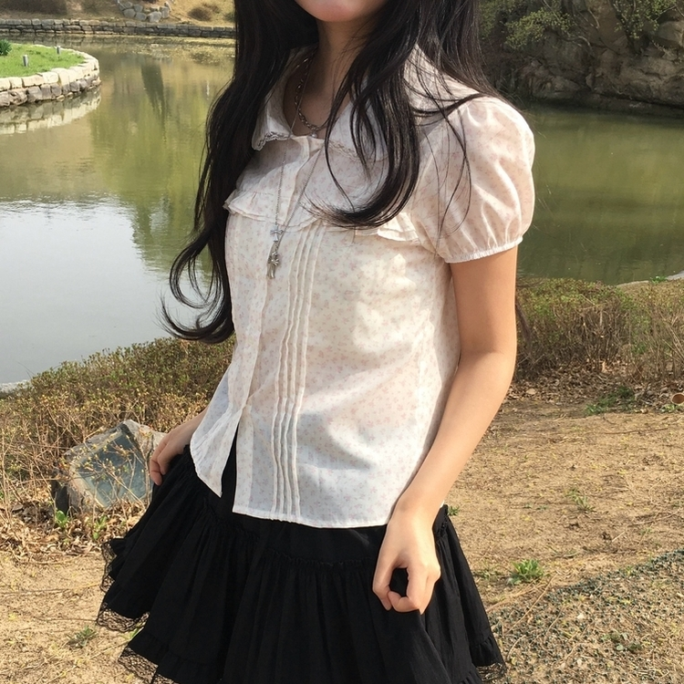 잔꽃도트ver 둥근카라 반팔 체크 핀턱 블라우스 화이트