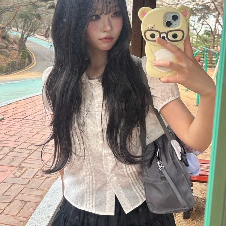 잔꽃도트ver 둥근카라 반팔 체크 핀턱 블라우스 화이트
